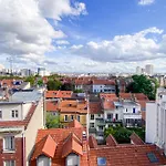 Studio avec terrasse agréable, métro Paris20