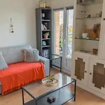 Studio avec terrasse agréable, métro Paris20